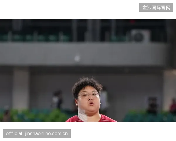 女子铅球激战正酣：多位选手接近达标线，胜负悬念再升温
