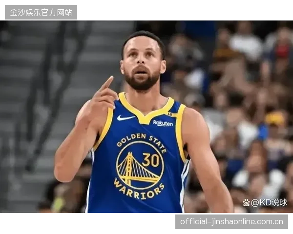 库里极致三分手感出现，勇士全场躁动不止