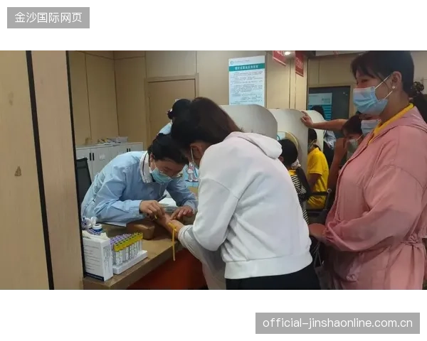 桑托斯周四体检官宣加盟：从“体检”到“终身守护”，你的健康将迎来全新升级！
